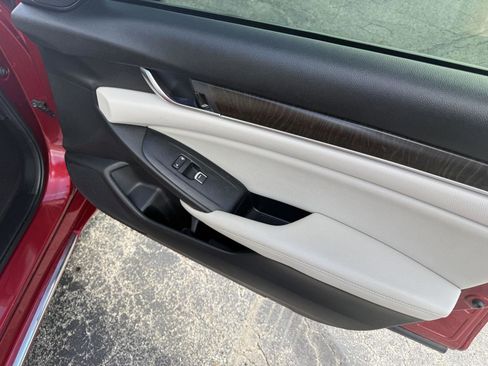 Used 2018 Honda Accord EX-L image 42