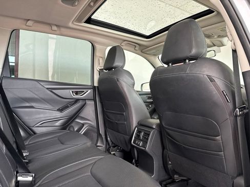 Used 2021 Subaru Forester Limited AWD/4WD image 6