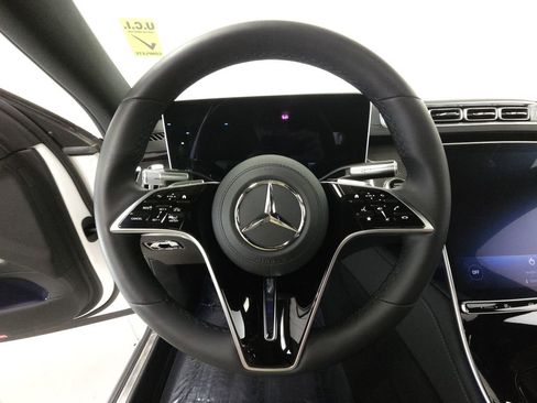 Used 2023 Mercedes-Benz S 580 4MATIC Sedan w/ AMG Line image 12