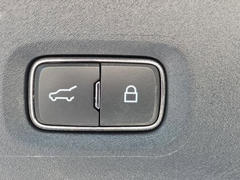 Used 2025 Ford Expedition Active AWD/4WD image 48