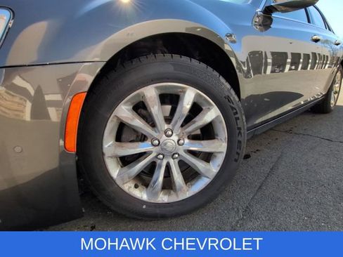 Used 2018 Chrysler 300 Limited w/ Safetytec Plus Group AWD/4WD image 7