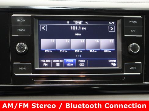 Used 2022 Volkswagen Taos S image 18