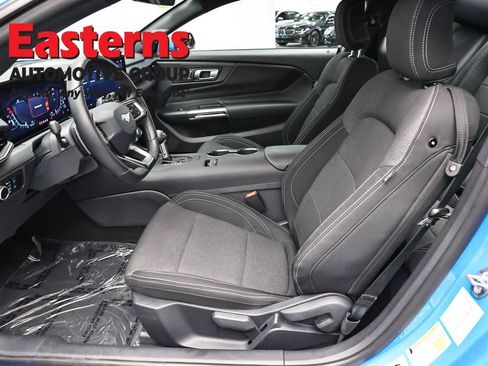 Used 2025 Ford Mustang GT RWD image 13