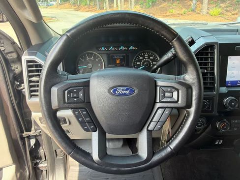 Used 2020 Ford F150 XLT w/ Equipment Group 302A Luxury AWD/4WD image 21