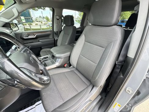 Used 2025 Chevrolet Silverado 1500 RST AWD/4WD image 23