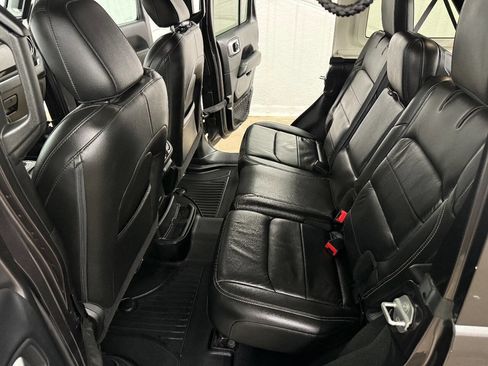 Used 2018 Jeep Wrangler Unlimited Sahara w/ Dual Top Group image 36