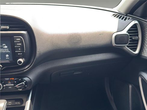 Used 2020 Kia Soul X-Line FWD image 17