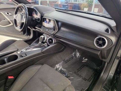 Used 2017 Chevrolet Camaro SS RWD image 20