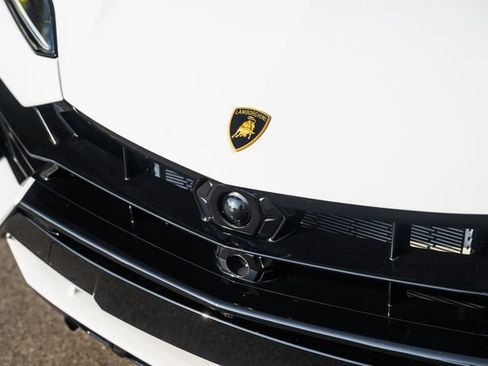 Used 2025 Lamborghini Urus SE AWD/4WD image 71