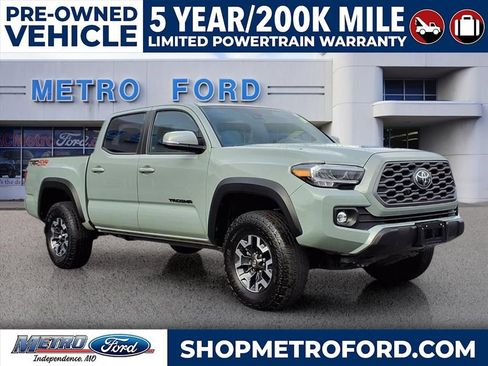 Used 2022 Toyota Tacoma TRD Off-Road image 1