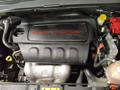 Used 2020 Jeep Renegade Sport w/ Sport Appearance Group FWD image 30