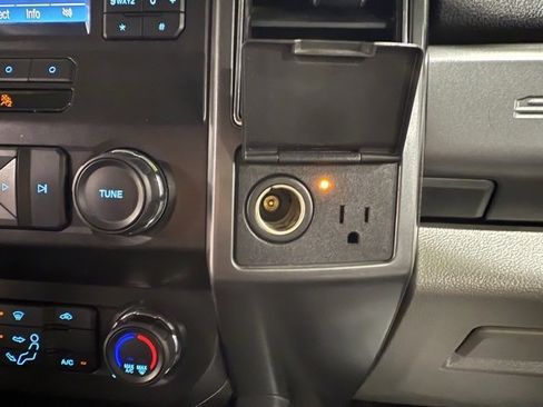 Used 2019 Ford F250 XLT w/ XLT Value Package image 21