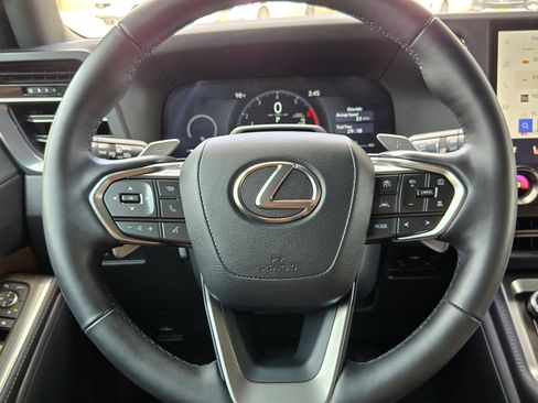 Used 2025 Lexus GX 550 w/ Cold Area Package AWD/4WD image 20