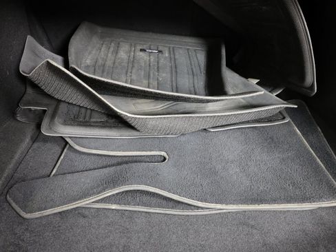 Used 2020 Tesla Model 3 Performance image 31