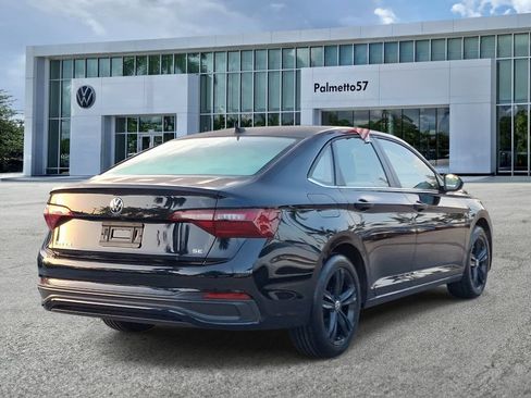 Used 2023 Volkswagen Jetta SE FWD image 6