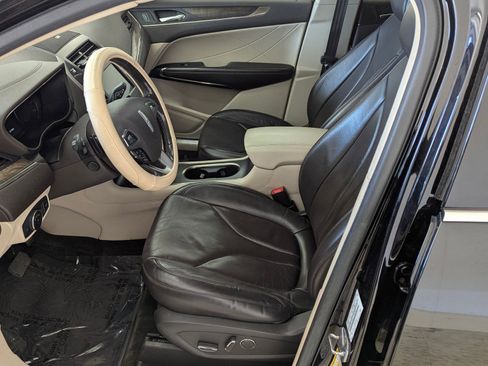 Used 2017 Lincoln MKC Reserve image 5