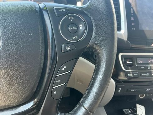 Used 2016 Honda Pilot Touring image 20
