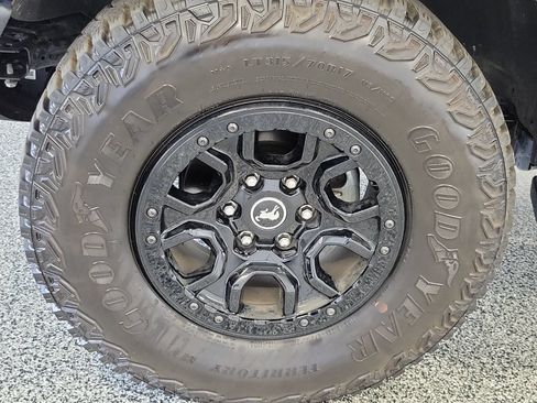 Certified 2024 Ford Bronco Wildtrak AWD/4WD image 5
