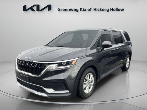 Certified 2024 Kia Carnival LX image 4