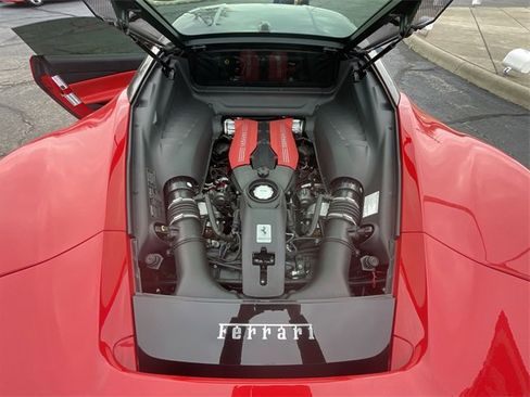 Used 2018 Ferrari 488 GTB image 22