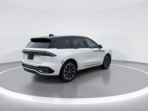 Certified 2024 Lincoln Nautilus Reserve w/ Equipment Group 202A AWD/4WD image 7