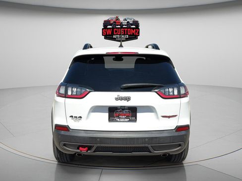 Used 2022 Jeep Cherokee Trailhawk w/ Comfort/Convenience Group AWD/4WD image 6