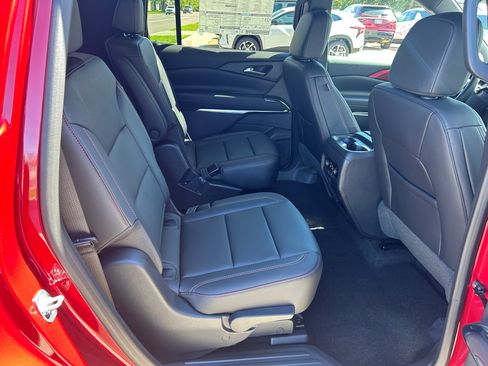 New 2026 Chevrolet Traverse Z71 w/ Driver Confidence Package AWD/4WD image 34