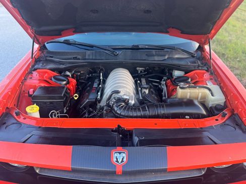 Used 2009 Dodge Challenger SRT8 w/ SRT Option Group II image 21
