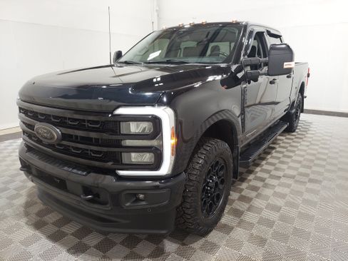 Used 2024 Ford F250 Lariat w/ Lariat Ultimate Package AWD/4WD image 1