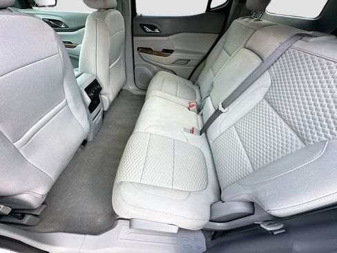 Used 2018 GMC Acadia SLE w/ Driver Alert Package I image 24