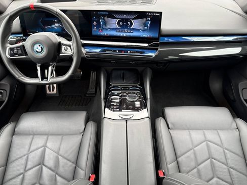 Certified 2024 BMW i5 M60 w/ Premium Package image 17