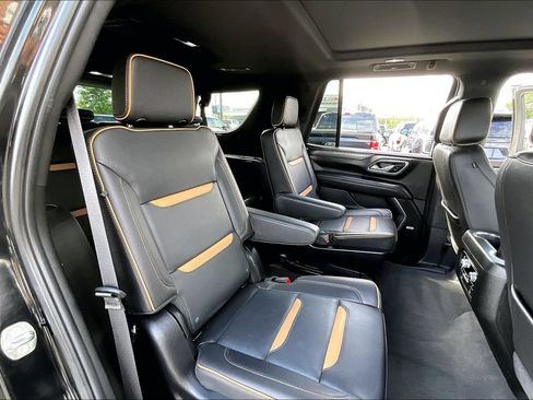Used 2024 GMC Yukon AT4 w/ AT4 Premium Package AWD/4WD image 26