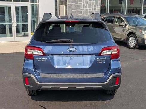 Used 2019 Subaru Outback 2.5i Limited AWD/4WD image 4