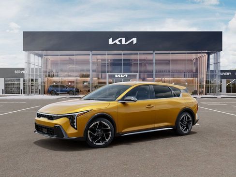 New 2026 Kia K4 GT-Line image 3
