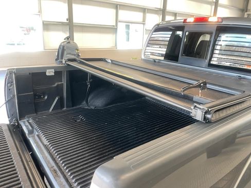 Used 2017 Nissan Frontier SV AWD/4WD image 20