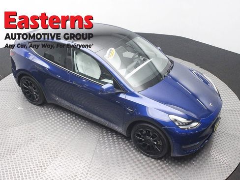 Used 2021 Tesla Model Y Long Range AWD/4WD image 3