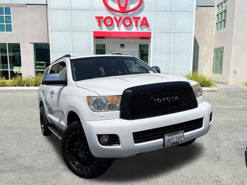 Used 2010 Toyota Sequoia Limited RWD image 2