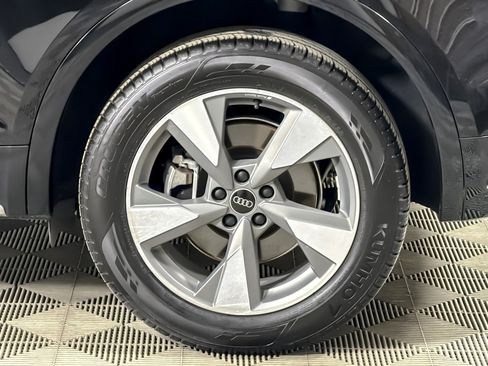 Used 2023 Audi Q5 2.0T Premium Plus w/ Premium Plus Package AWD/4WD image 25