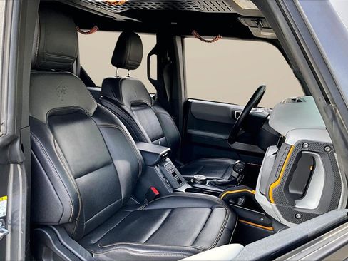 Used 2023 Ford Bronco Badlands w/ Sasquatch Package image 23