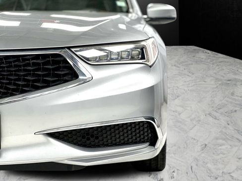 Used 2020 Acura TLX w/ Technology Package FWD image 9