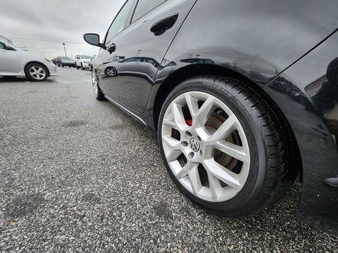 Used 2013 Volkswagen Golf 4-Door image 24