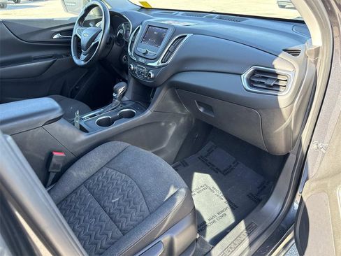 Used 2022 Chevrolet Equinox LT image 29