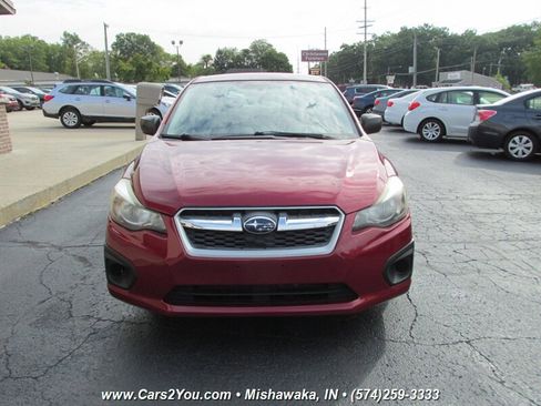 Used 2013 Subaru Impreza 2.0i image 2