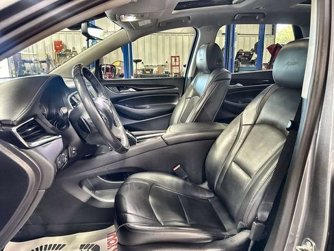 Used 2021 Buick Enclave Avenir w/ Trailering Package, 5000 lbs. FWD image 12