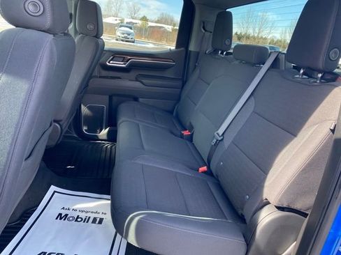 Certified 2025 Chevrolet Silverado 1500 LT AWD/4WD image 17
