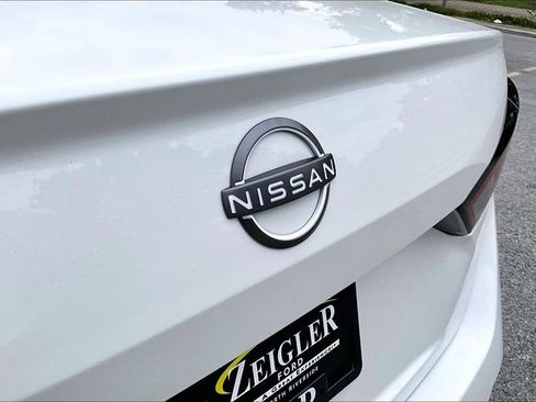 Used 2025 Nissan Altima 2.5 SV FWD image 30