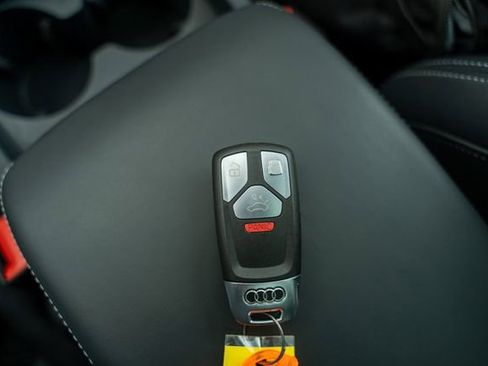 Used 2024 Audi SQ5 Premium Plus image 35