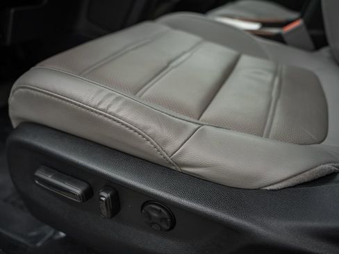 Certified 2022 Honda CR-V Touring image 38