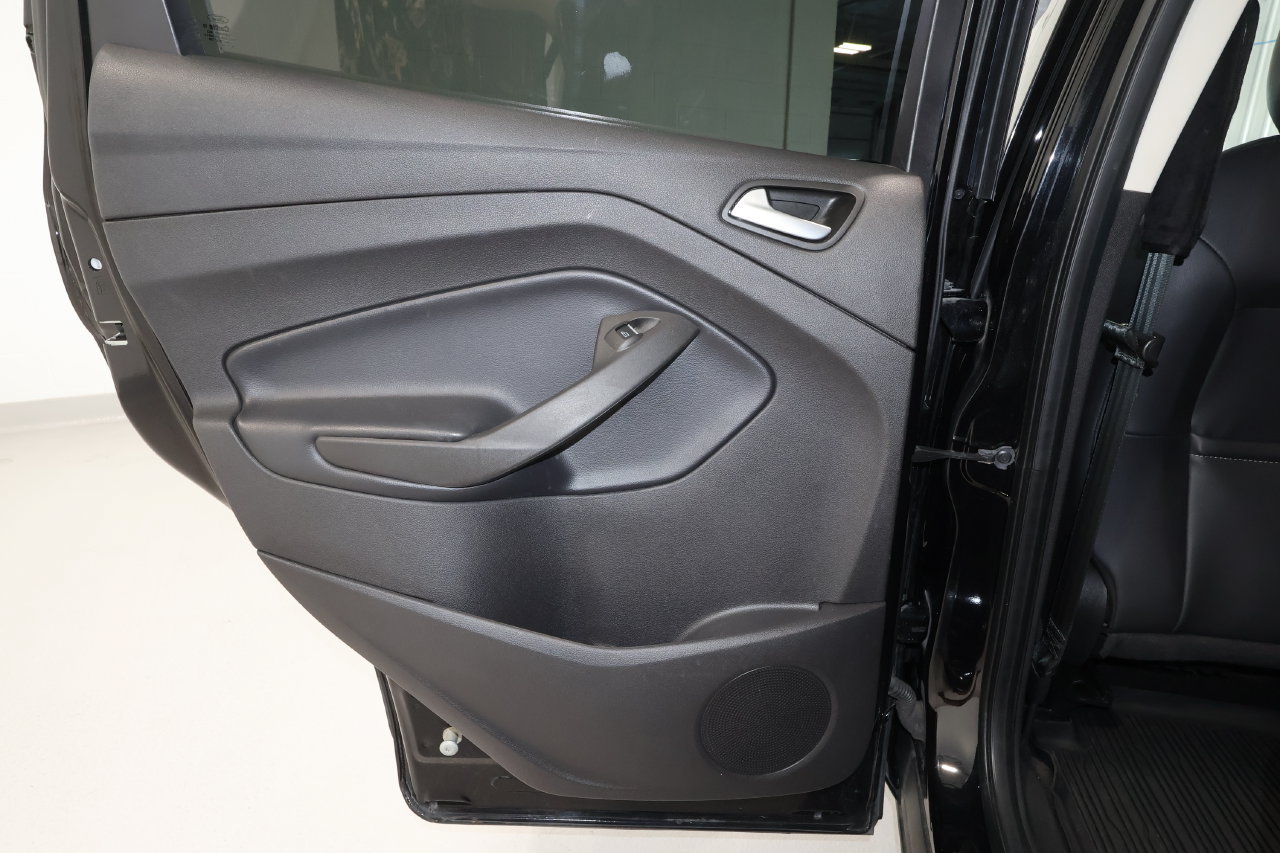 Used 2019 Ford Escape SEL FWD image 12