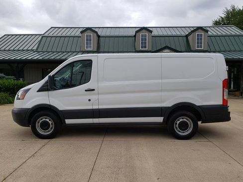 Used 2018 Ford Transit 150 130 Low Roof RWD image 2